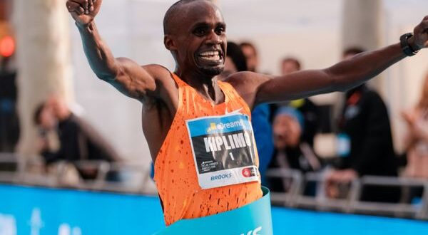 Jacob Kiplimo obliterates the half marathon world record